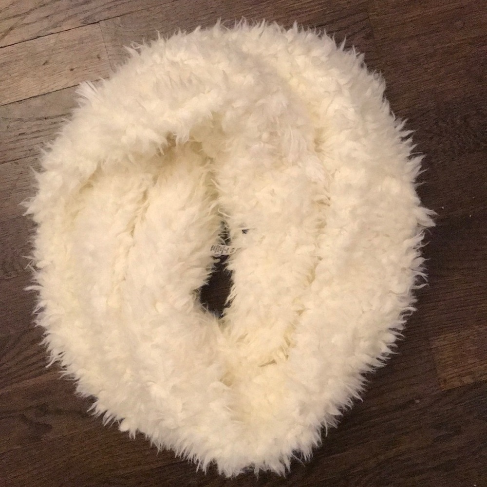 faux fur infinity scarf
